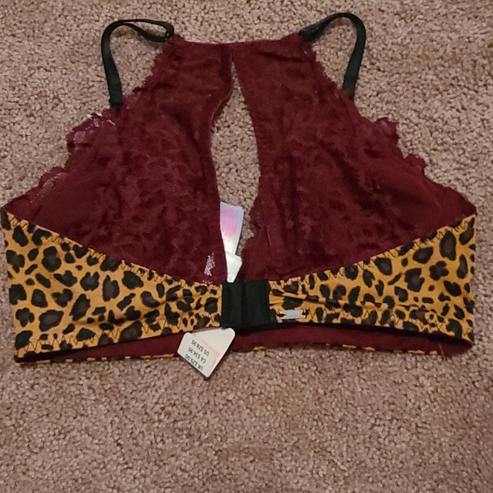 BUY 1 GET 1 FREE PINK VICTORIA SECRET BRALETTE - Picture 3 of 8